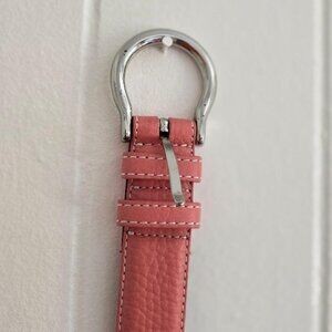 Land’s End Vintage Women’s genuine leather Belt in Peach w silver buckle Size 46